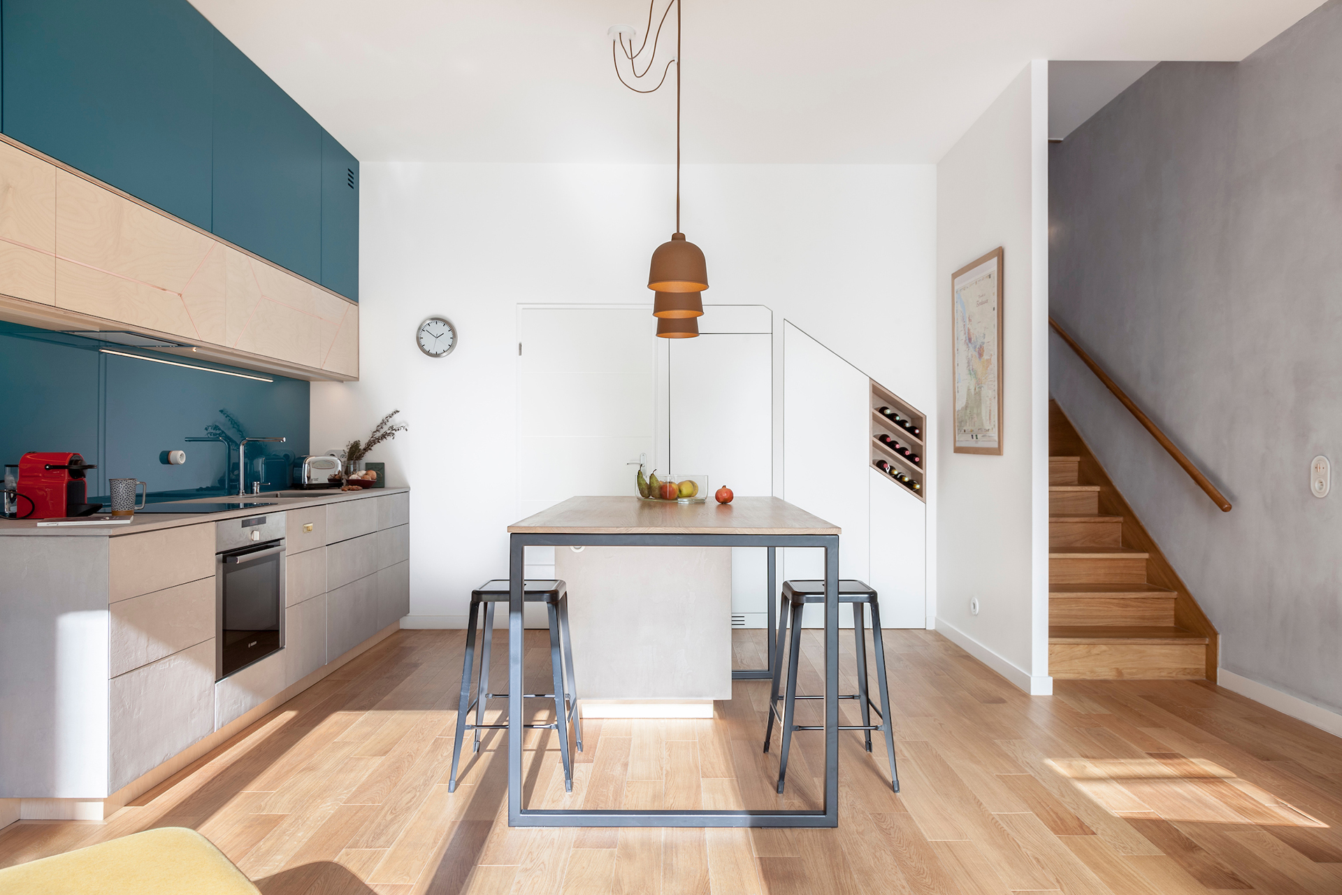 Ilot cuisine béton ciré bleu bouleau - Florian Godineau - Architecte d'Intérieur Paris